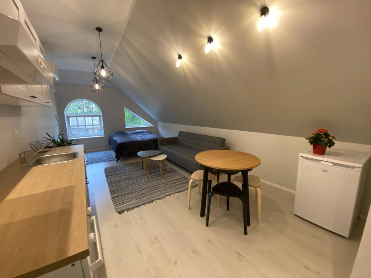 Captain'S House - Kaptenimaja - Apartments Kärdla Kültér fotó